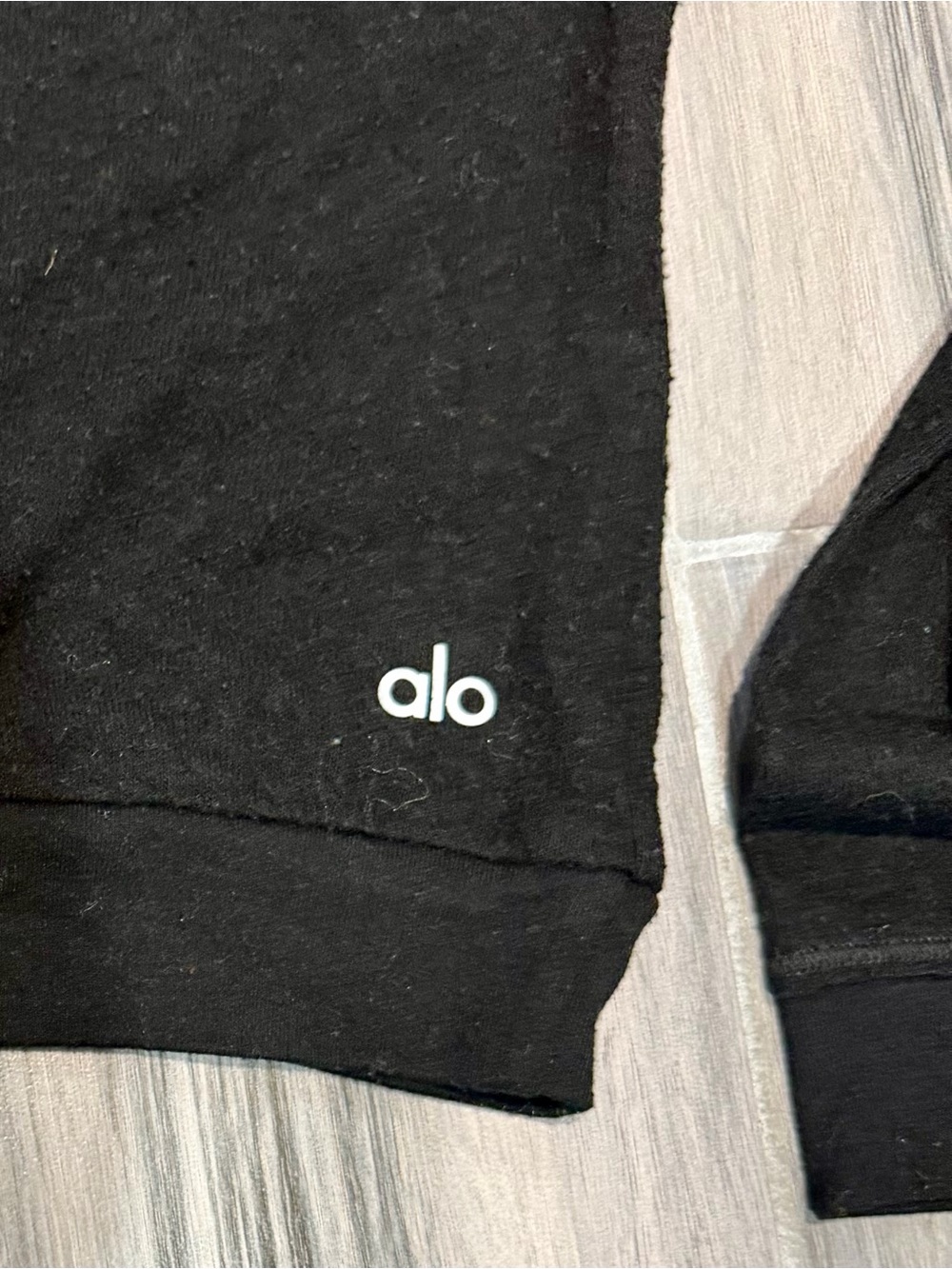 ALO Yoga Black Cropped Hoodie Sweatshirt - Picture 2 of 2